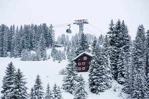 Lech Zürs rozpoczyna sezon narciarski 02 grudnia 2022  (© Lech Zürs Tourismus)